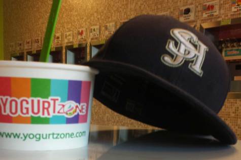 Yogurtzone Sponsors Baseball Fundraiser