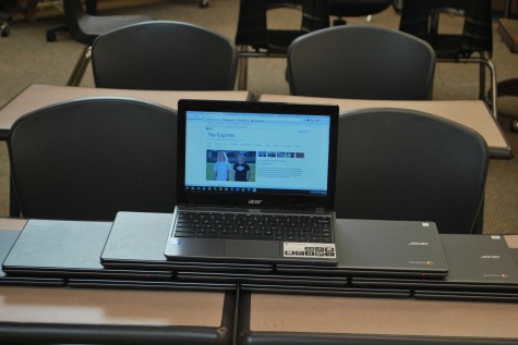 CHROMEBOOK MORE LIKE CHROME-BORE: Chromebooks fail to capitalize on the excitement they first brought to the school when students first saw carts of chromebooks in their classrooms. The chromebooks did not provide any added experience to the classroom other than providing another platform to finish assignments. Photo by Karan Bhatia