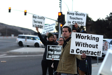 Teachers Stand Together for Salary and Benefits Increase