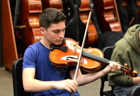 Violist Plays His Way to the National Stage