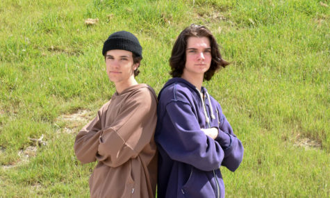 Twin Brothers Shootin’ Easy on District Hockey Team
