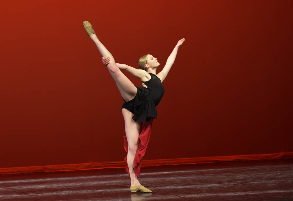  Senior Showcase is an annual dance performance, featuring only the seniors of the SJHHS dance program. Pictured, intermediate dancer Ella Winger performs a solo to the song “Paint it Black,” which she choreographed herself.