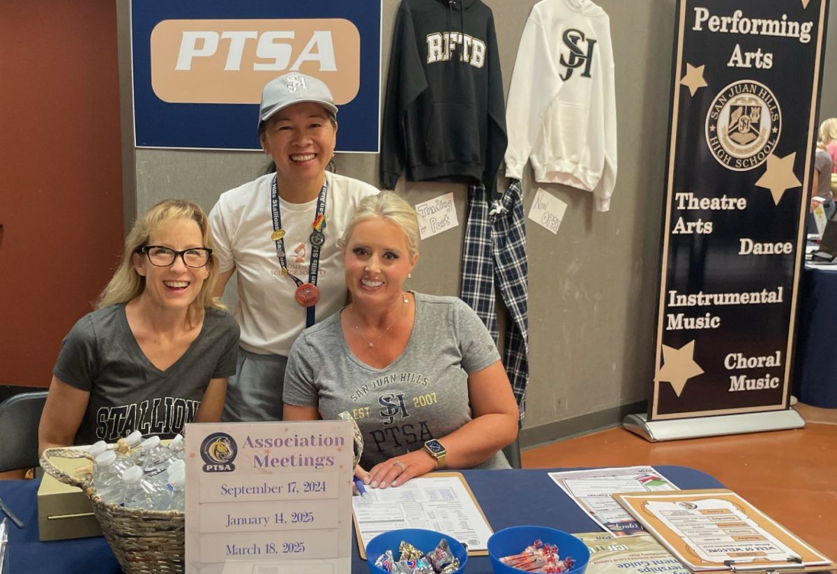 PSTA officers Suzie Taylor, Cindy Morrone and Katy Baxter greeted students and parents as they passed through registration days held on August 5 and 6. At the registration event families had the opportunity to join PTSA and support other campus groups.